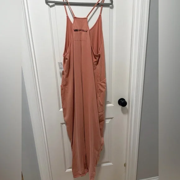 FP Movement Hot Shot Onesie NWT size Small in Petal Pink One Piece Jumpsuit - Picture 10 of 11